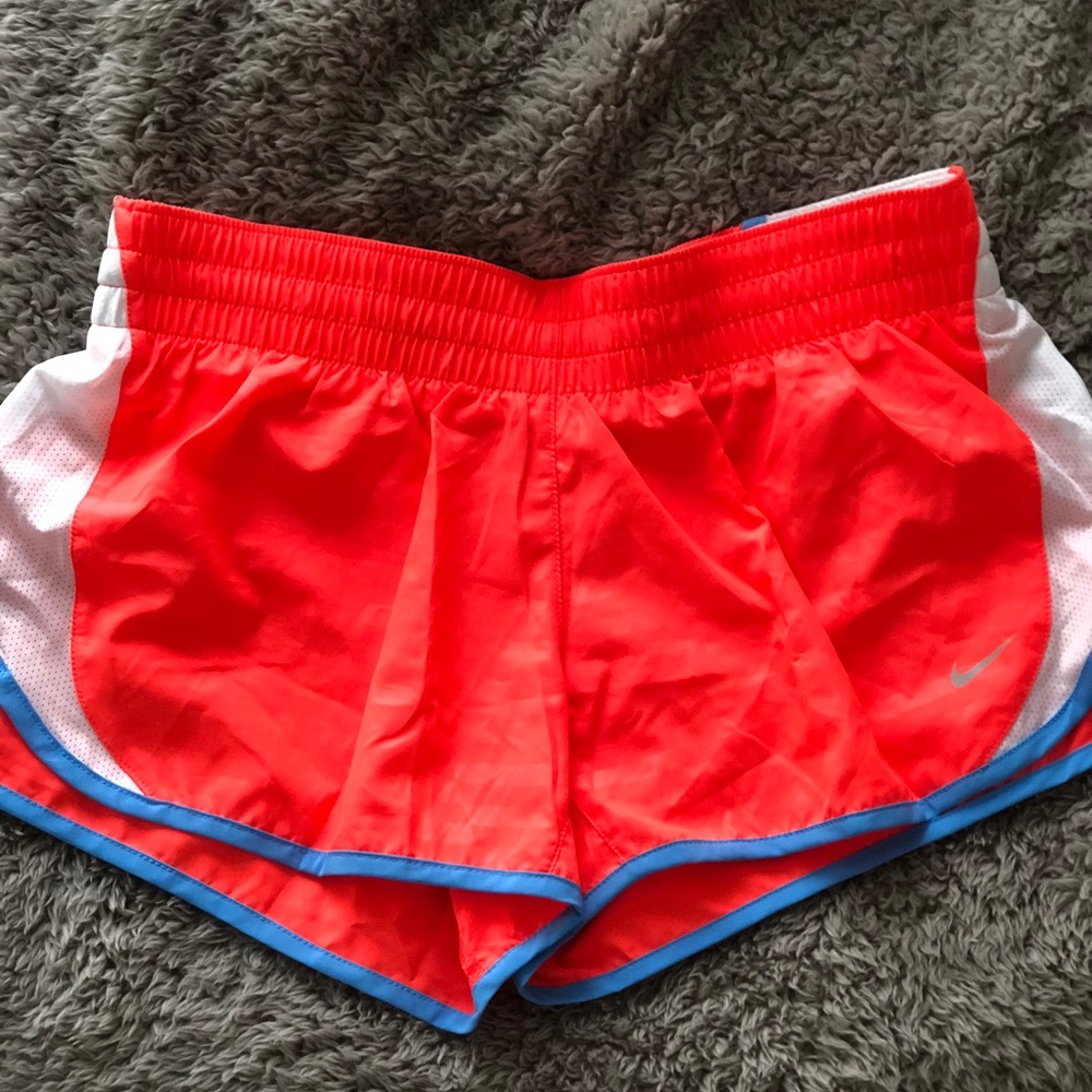 NIKE RUNNING SHORTS - Picture 3 of 4
